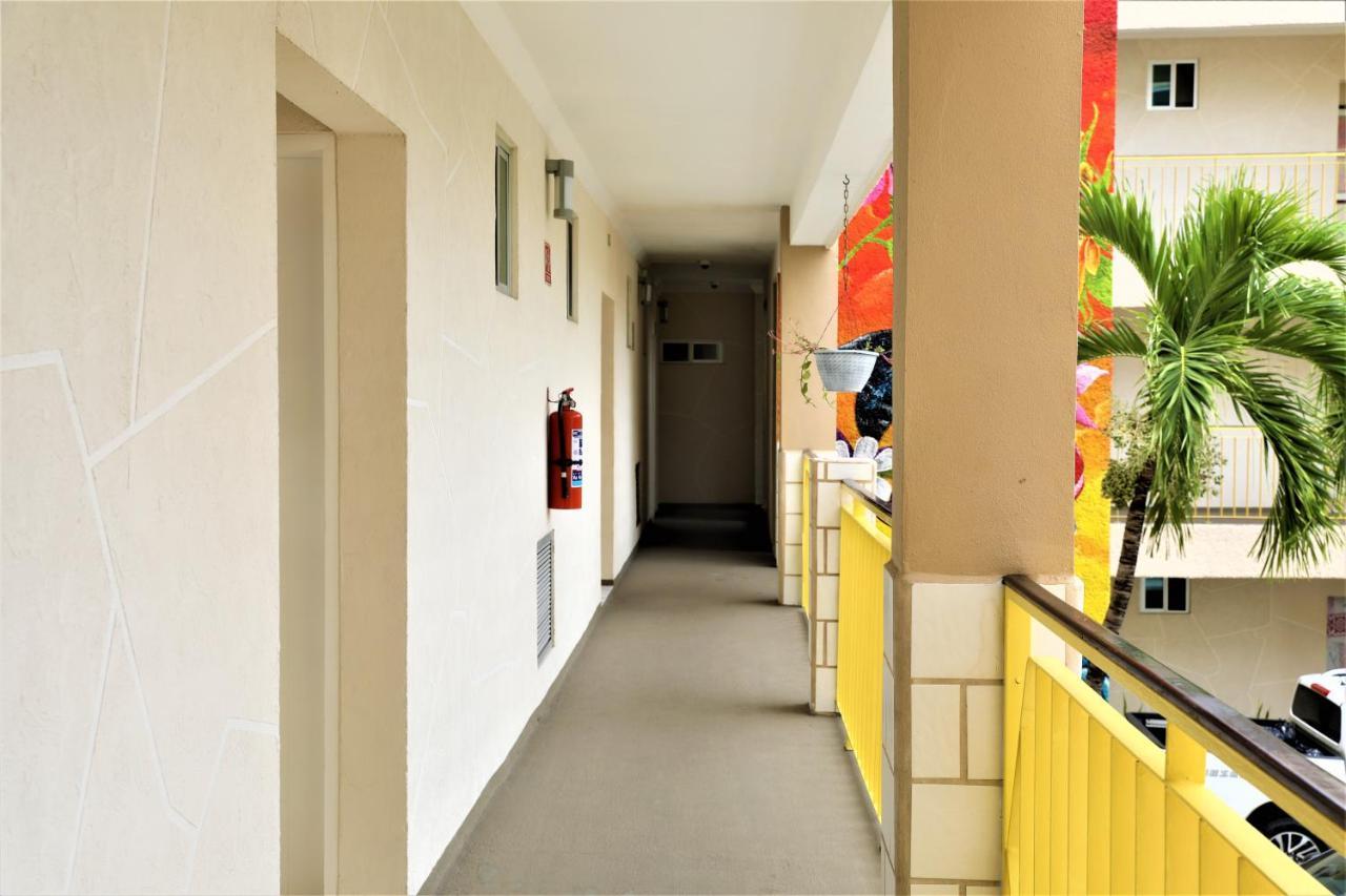 Hotel 12 Bees By Kavia Playa del Carmen Exterior photo